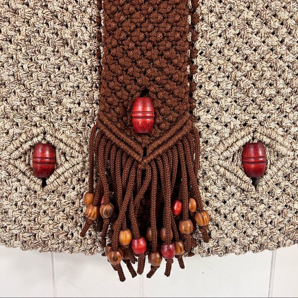 Vintage Handmade Boho Macrame Shoulder Bag Purse Wood Beads Tassels Brown Tan - Picture 3 of 7